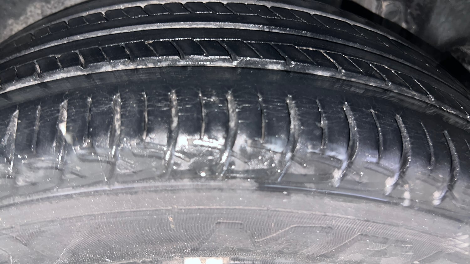 Used 2017 Maruti Suzuki Ertiga VXI Petrol Manual tyres LEFT REAR TYRE TREAD VIEW