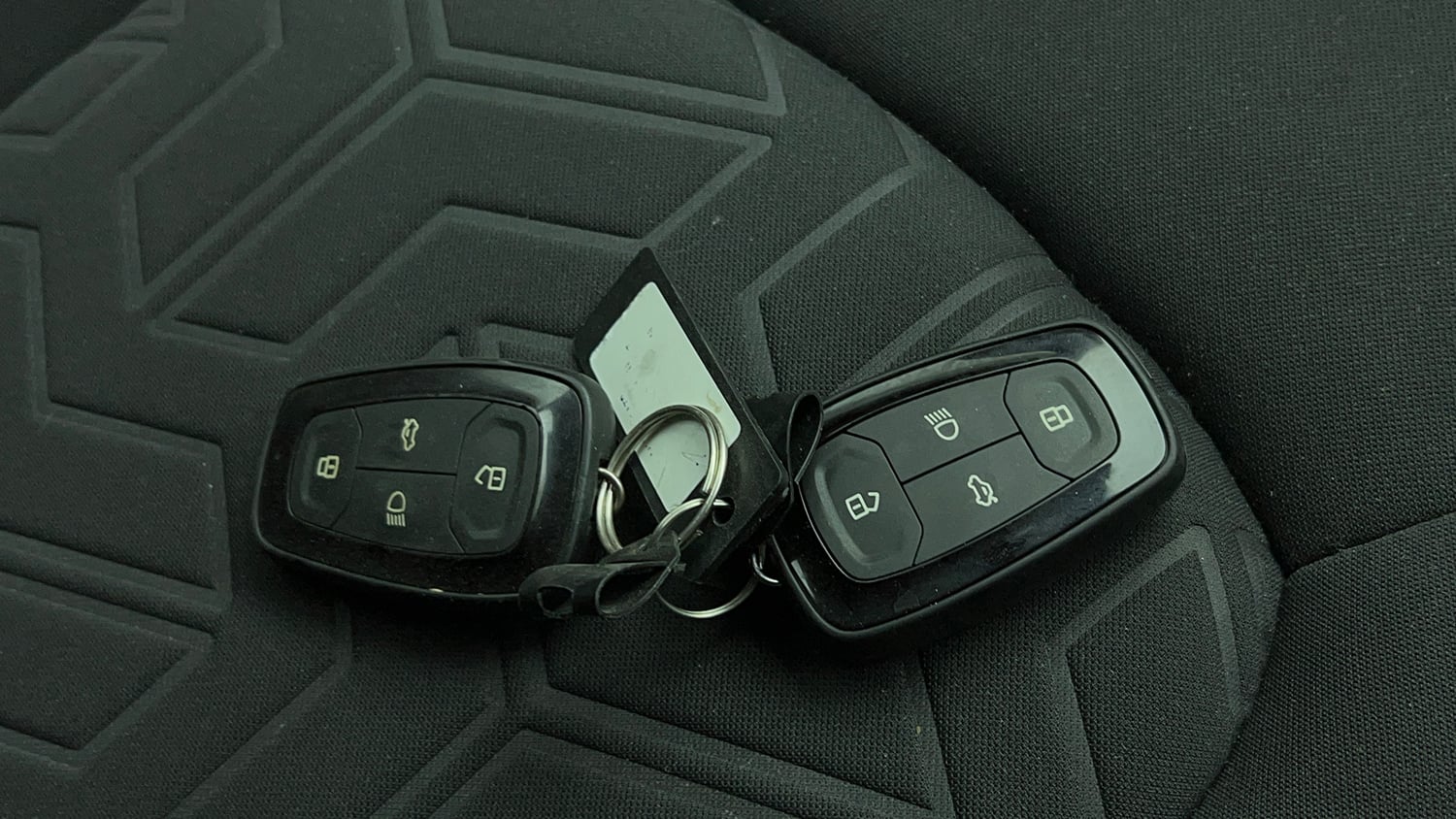 Used 2022 Tata Nexon XZ Plus (HS) Petrol Manual extra CAR KEY VIEW