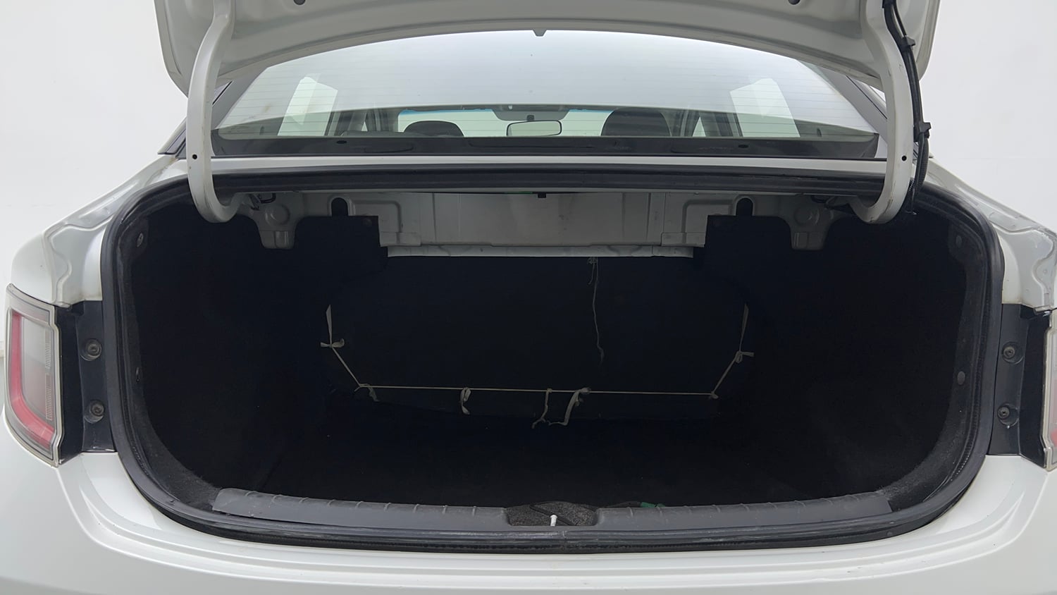 Used 2021 Hyundai Aura SX Plus 1.2 AMT Petrol Petrol Automatic interior DICKY INSIDE VIEW