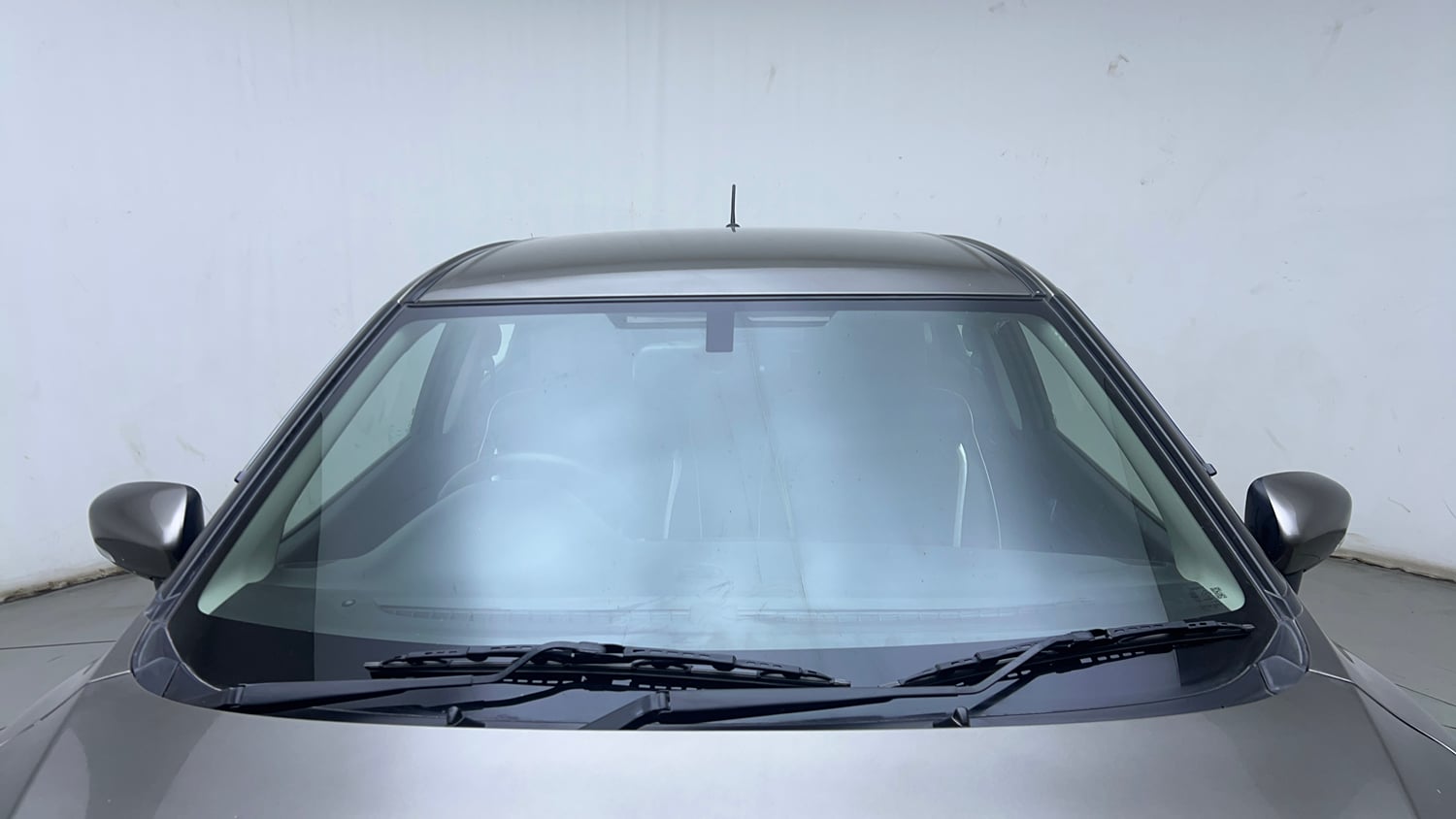 Used 2021 Maruti Suzuki Baleno Zeta Automatic Petrol Automatic exterior FRONT WINDSHIELD VIEW