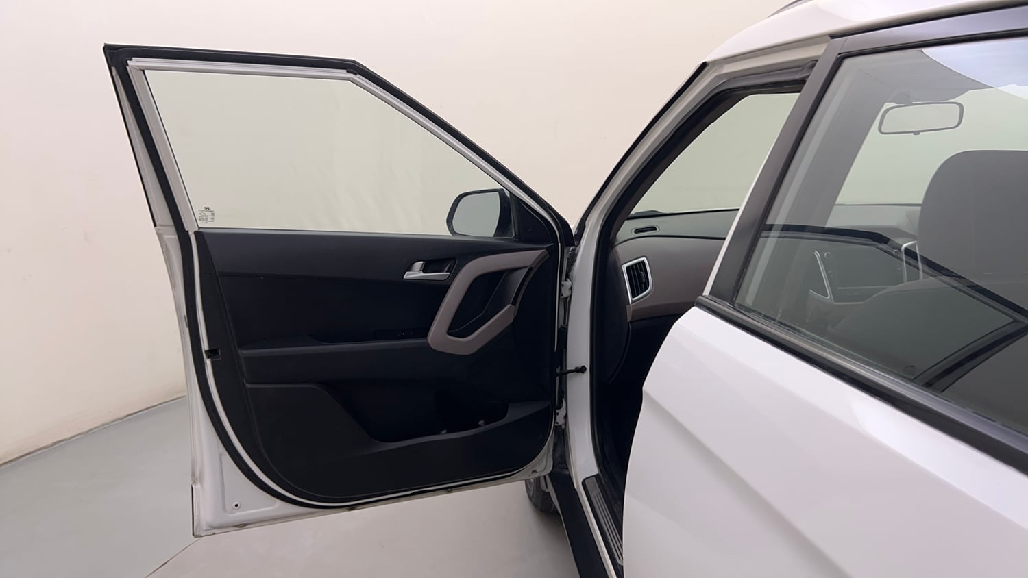 Used 2018 Hyundai Creta SX 1.6 AT Petrol Petrol Automatic interior LEFT FRONT DOOR OPEN VIEW