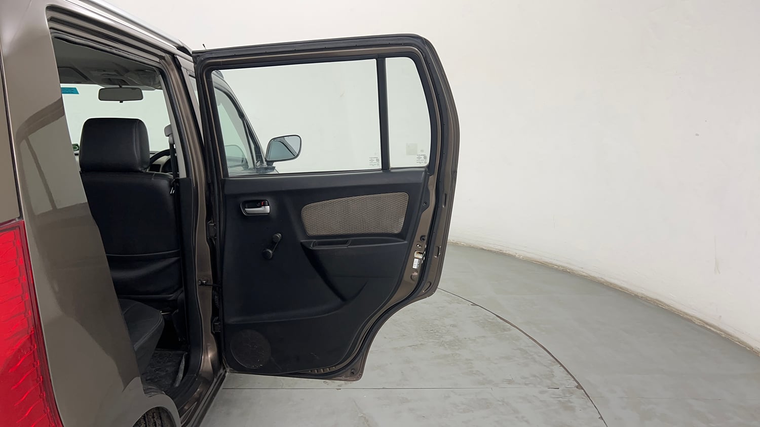Used 2014 Maruti Suzuki Wagon R LXI CNG Cng Manual interior RIGHT REAR DOOR OPEN VIEW