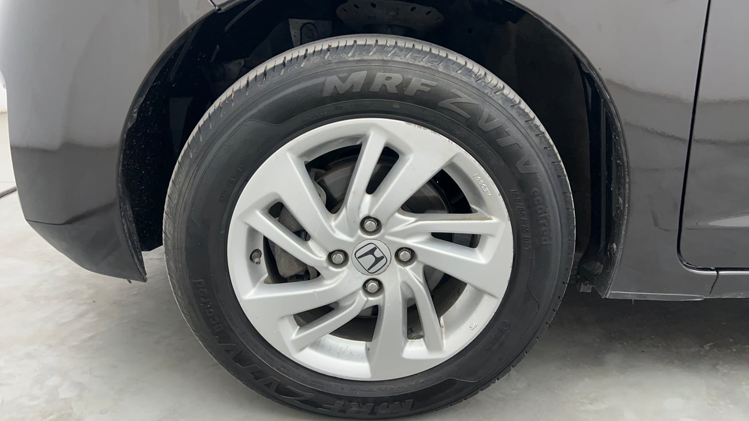 Used 2016 Honda Jazz VX Petrol Petrol Manual tyres LEFT FRONT TYRE RIM VIEW