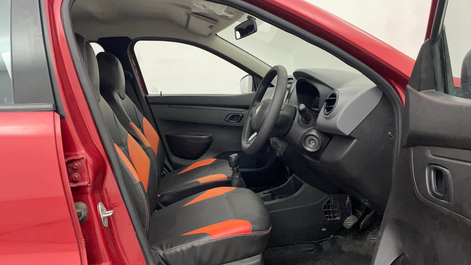 Used 2018 Renault Kwid RXT Petrol Manual interior RIGHT SIDE FRONT DOOR CABIN VIEW