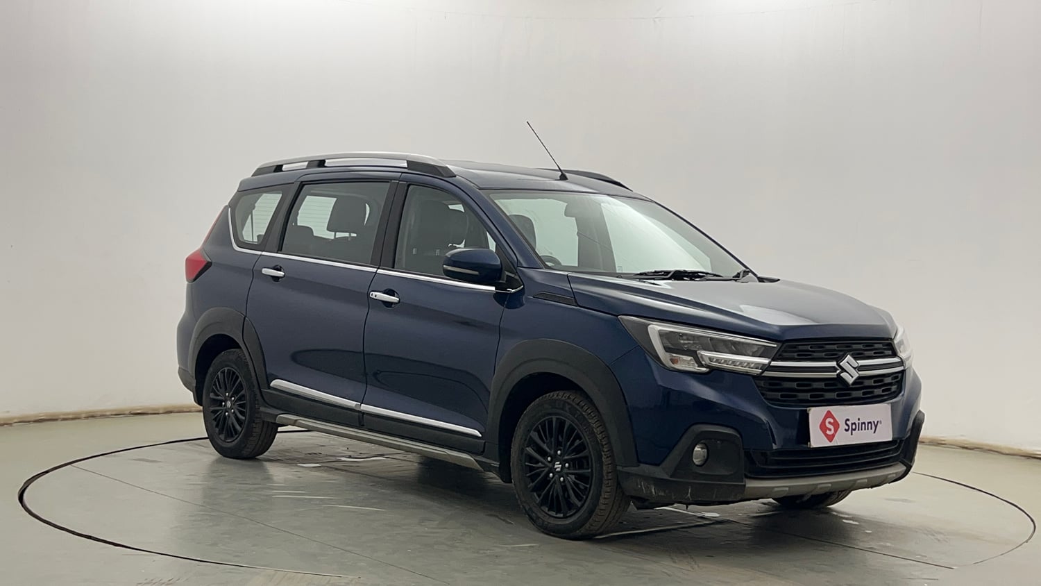 Used 2020 Maruti Suzuki XL6 Alpha AT Petrol Petrol Automatic exterior RIGHT FRONT CORNER VIEW