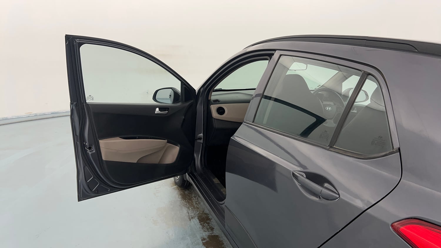 Used 2019 Hyundai Grand i10 Sportz AT 1.2 Kappa VTVT Petrol Automatic interior LEFT FRONT DOOR OPEN VIEW