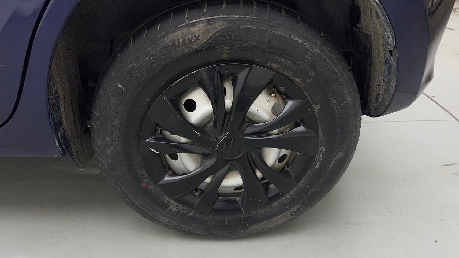 Used 2018 Maruti Suzuki Swift LXi Petrol Manual tyres LEFT REAR TYRE RIM VIEW