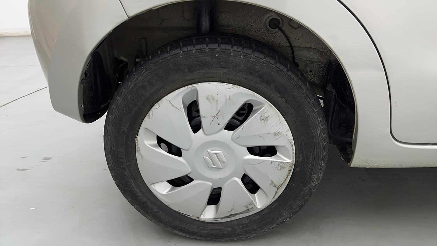 Used 2018 Maruti Suzuki Celerio ZXi (O) AMT Petrol Automatic tyres RIGHT REAR TYRE RIM VIEW
