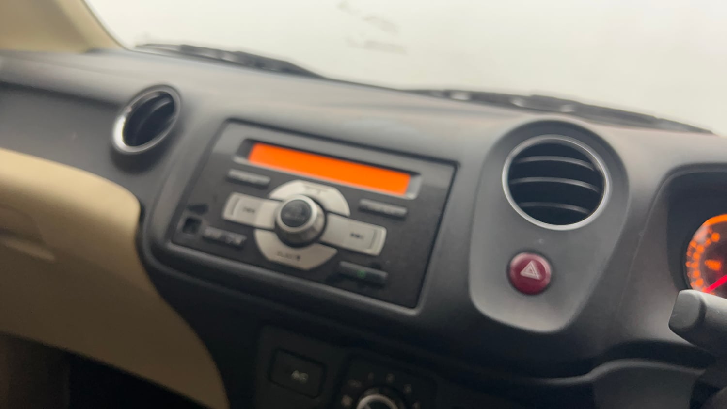 Used 2014 Honda Brio S MT Petrol Manual top_features Integrated (in-dash) music system