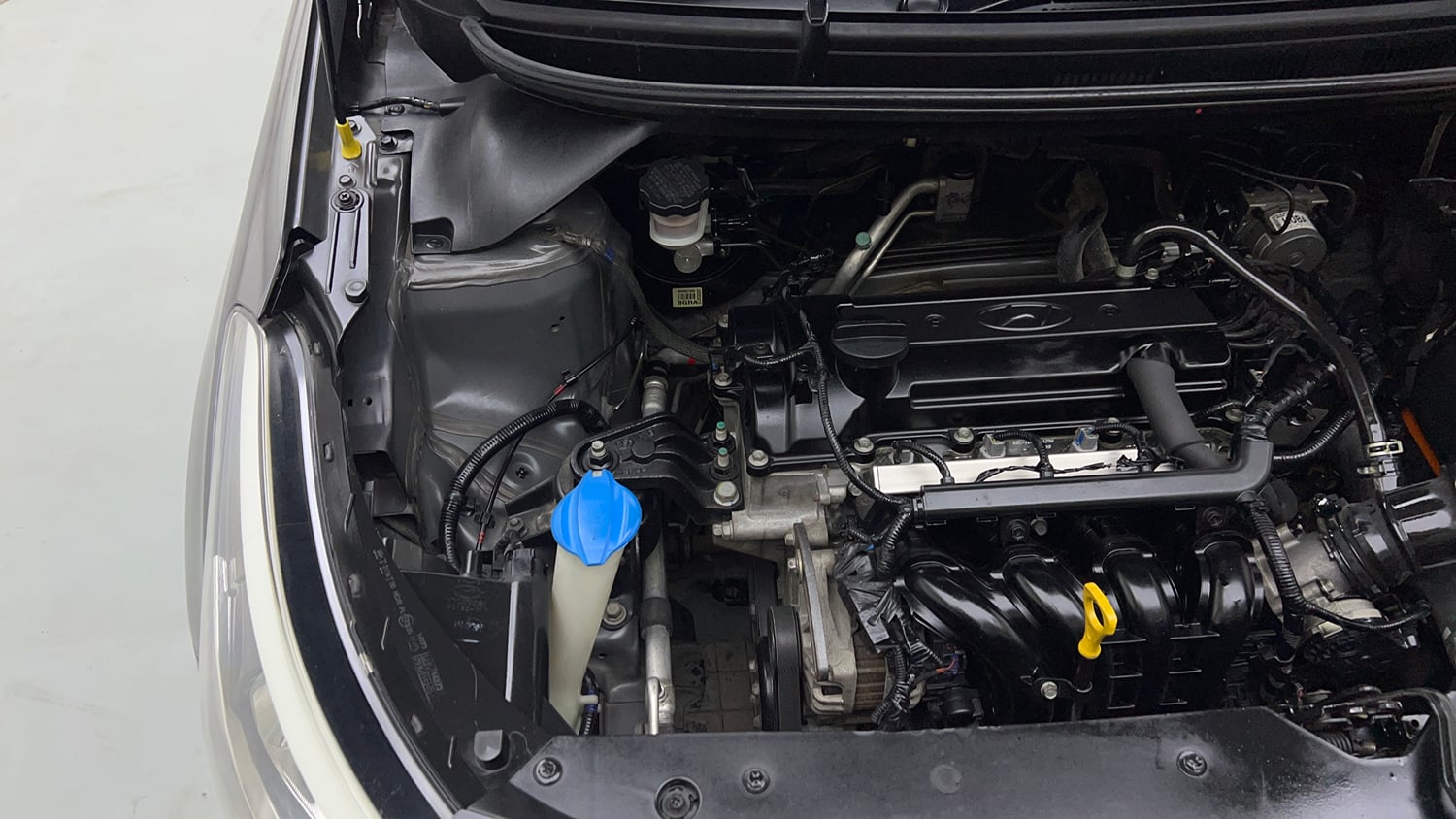 Used 2017 Hyundai Elite i20 Sportz 1.2 Petrol Manual engine ENGINE RIGHT SIDE VIEW