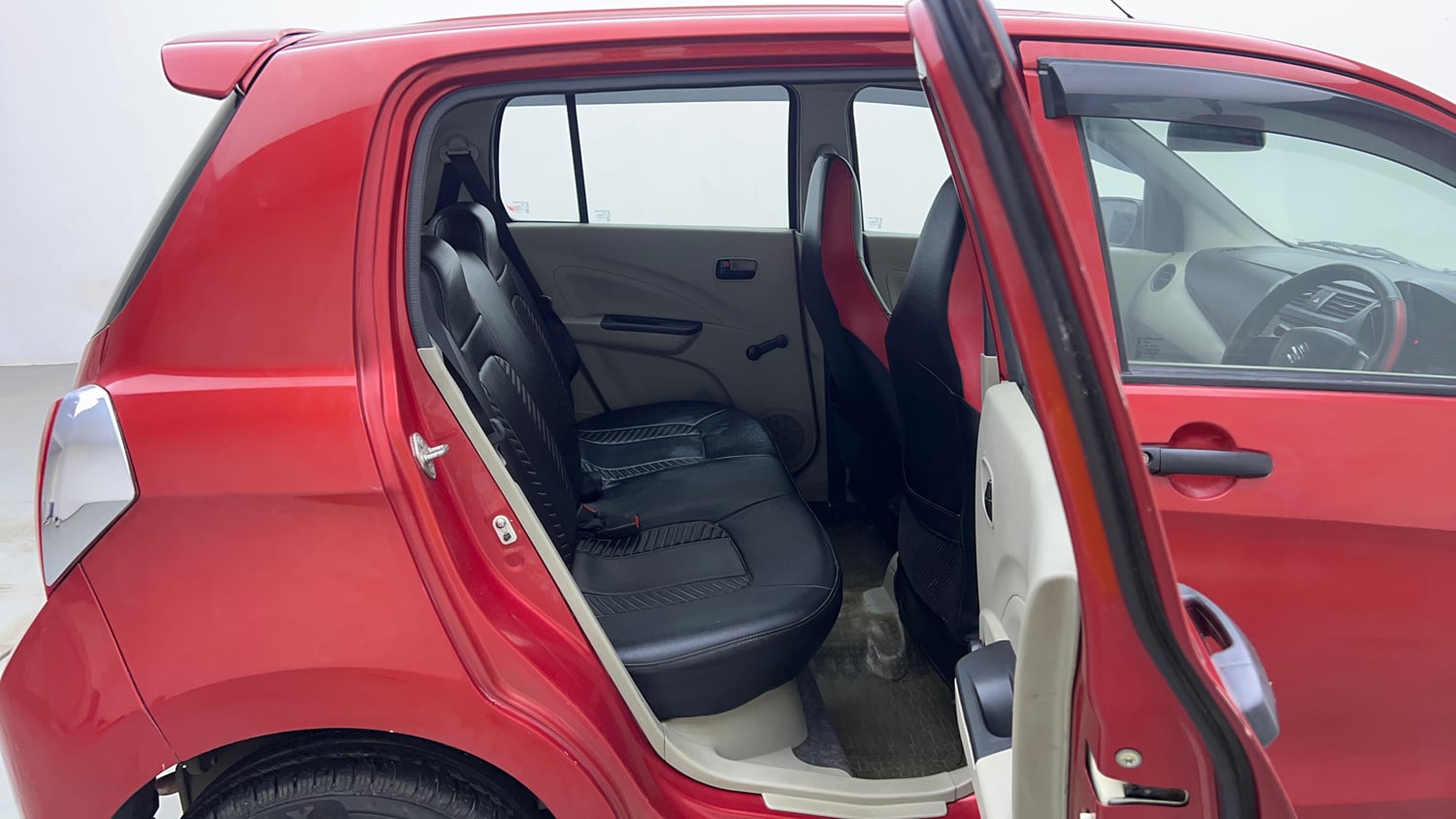 Used 2014 Maruti Suzuki Celerio LXi Petrol Manual interior RIGHT SIDE REAR DOOR CABIN VIEW