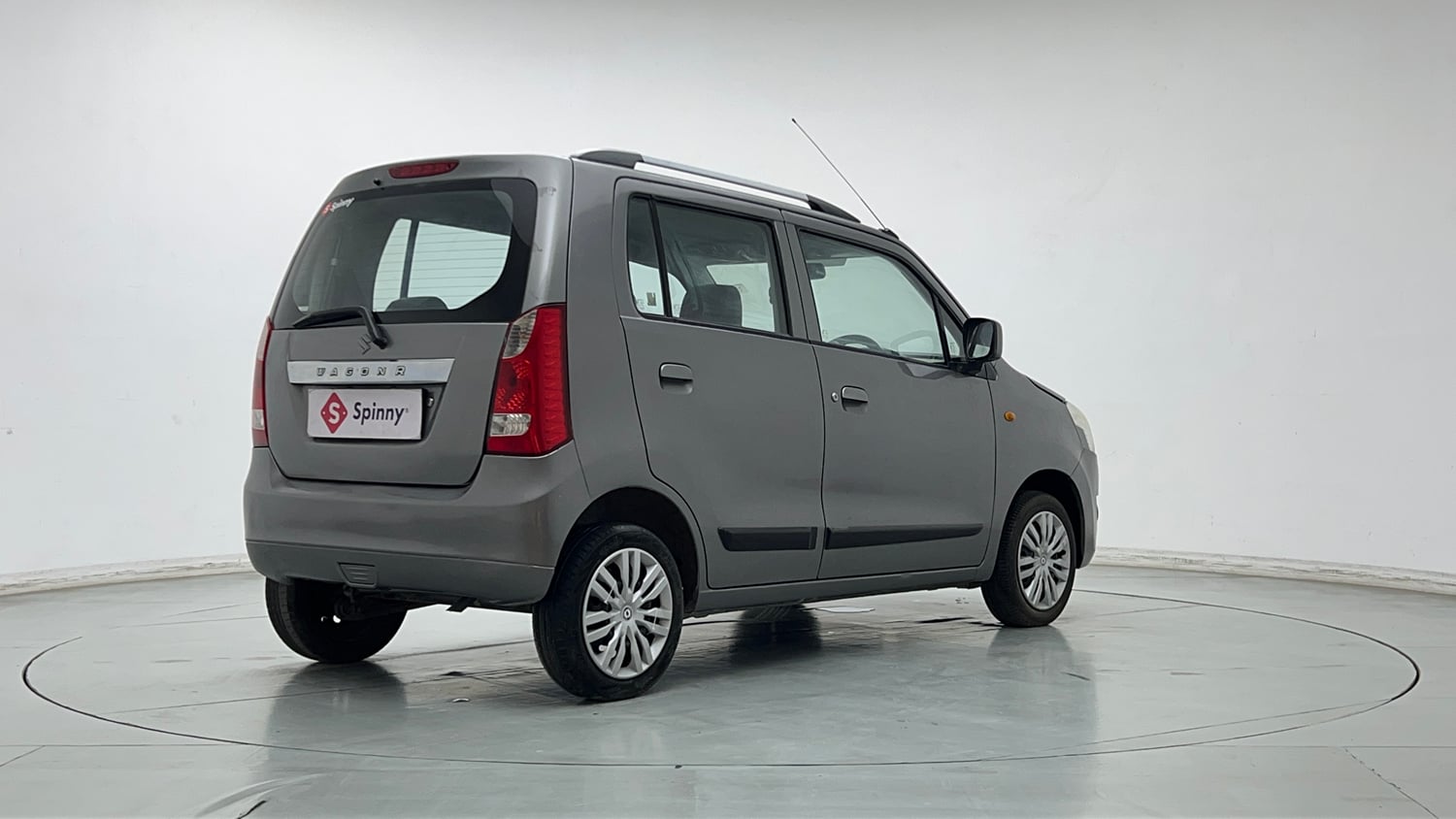 Used 2017 Maruti Suzuki Wagon R VXI Petrol Manual exterior RIGHT REAR CORNER VIEW