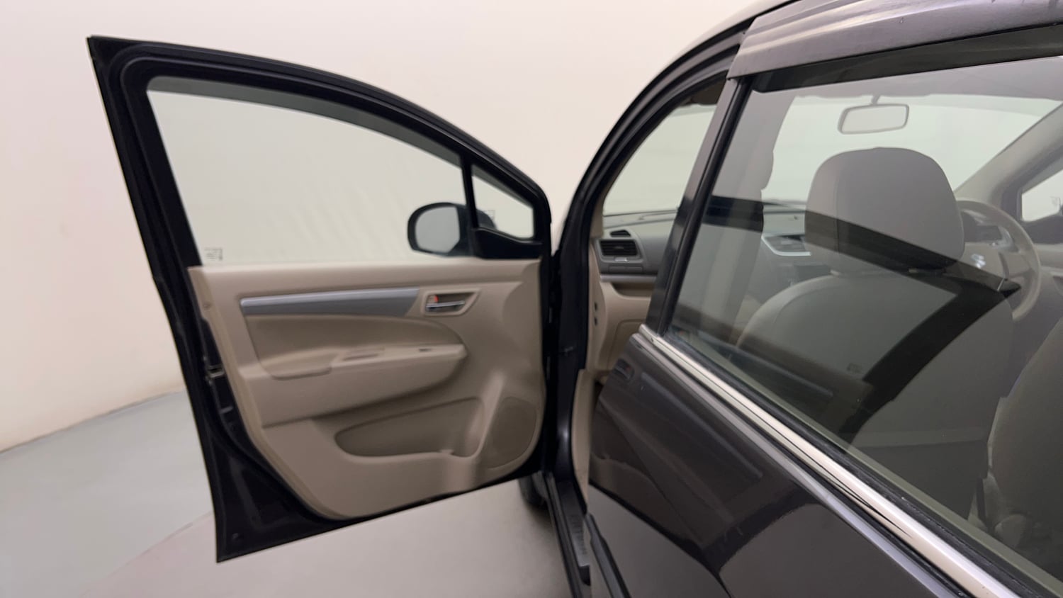 Used 2017 Maruti Suzuki Ertiga VXI Petrol Manual interior LEFT FRONT DOOR OPEN VIEW