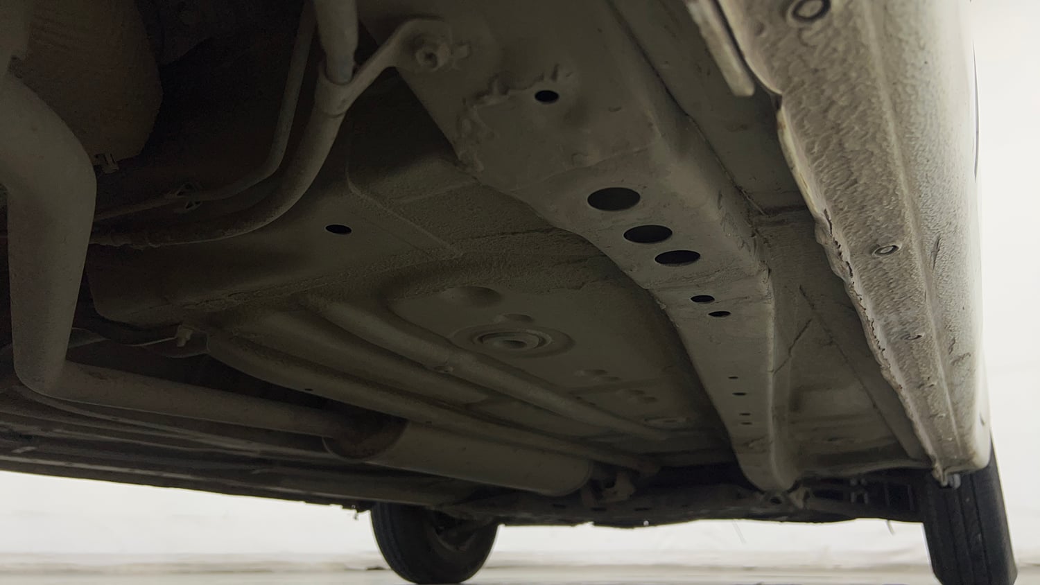 Used 2022 Maruti Suzuki Wagon R LXi (O) 1.0 CNG Cng Manual extra REAR RIGHT UNDERBODY VIEW