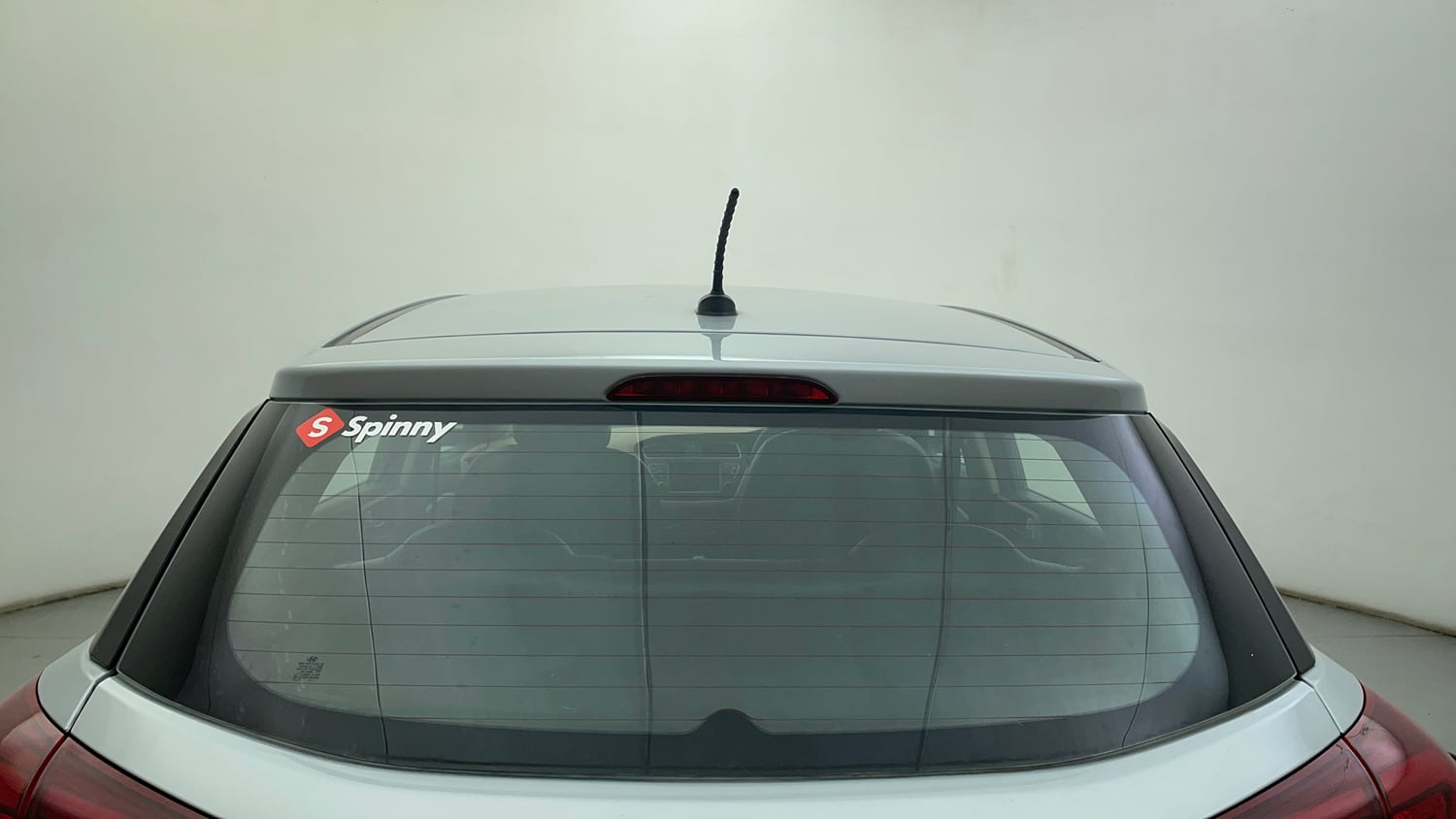 Used 2020 Hyundai Elite i20 Sportz Plus 1.2 Petrol Manual exterior BACK WINDSHIELD VIEW