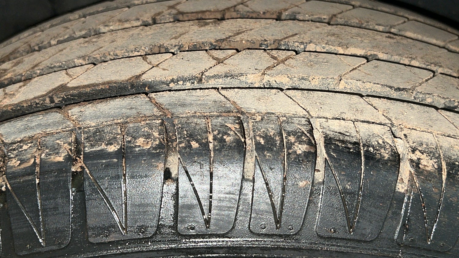 Used 2022 Toyota Urban Cruiser High Grade MT Petrol Manual tyres RIGHT REAR TYRE TREAD VIEW