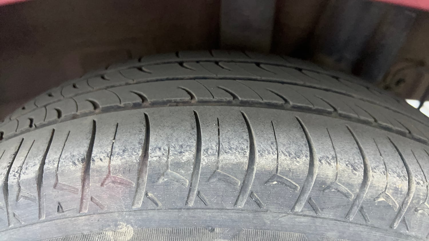 Used 2017 Hyundai Grand i10 Sportz U2 1.2 CRDi Diesel Manual tyres LEFT REAR TYRE TREAD VIEW