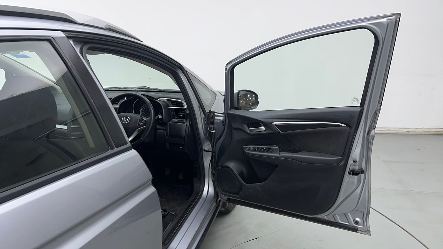 Used 2022 Honda WR-V VX MT Petrol Petrol Manual interior RIGHT FRONT DOOR OPEN VIEW