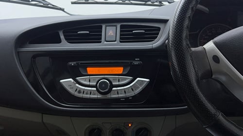 Used 2017 maruti-suzuki Alto K10 VXi (O) AMT Petrol Automatic top_features Integrated (in-dash) music system