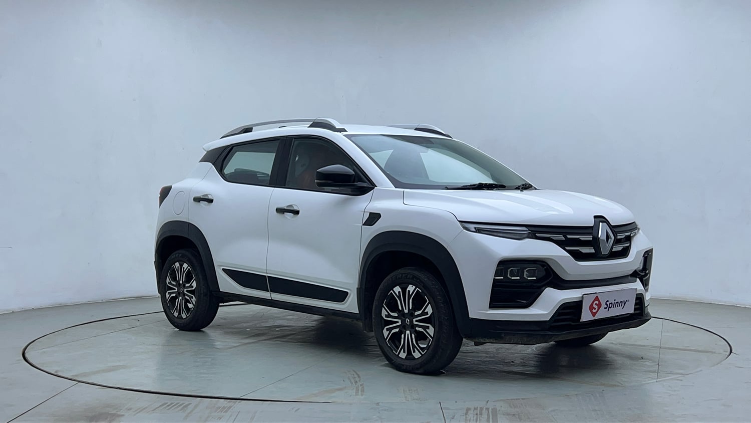 Used 2022 Renault Kiger RXT (O) AMT Petrol Automatic exterior RIGHT FRONT CORNER VIEW