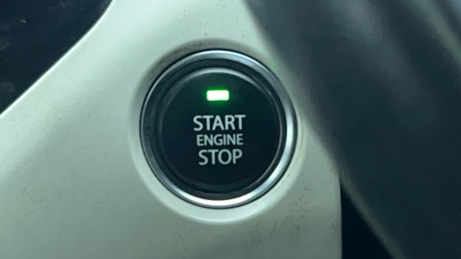 Used 2020 Tata Nexon XZ Plus (O) Petrol Manual top_features Keyless start