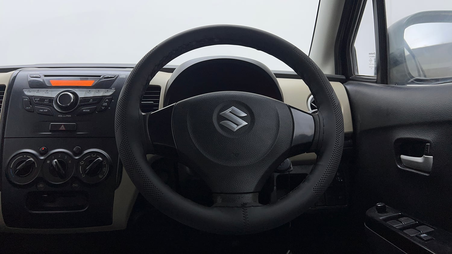 Used 2017 Maruti Suzuki Wagon R VXI Petrol Manual interior STEERING VIEW