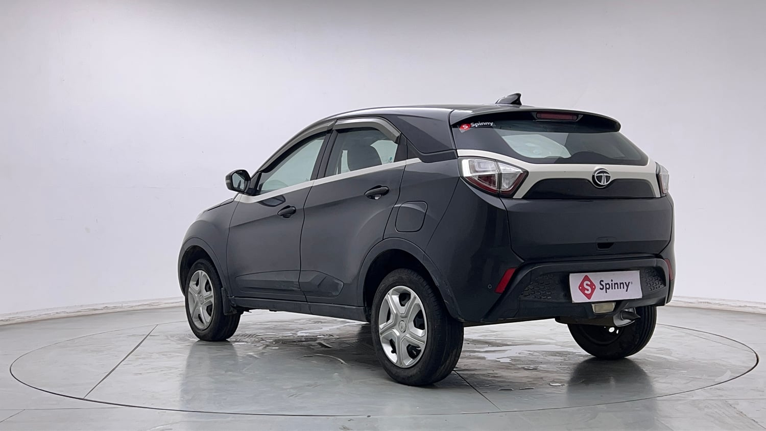Used 2019 Tata Nexon XM Petrol Manual exterior LEFT REAR CORNER VIEW