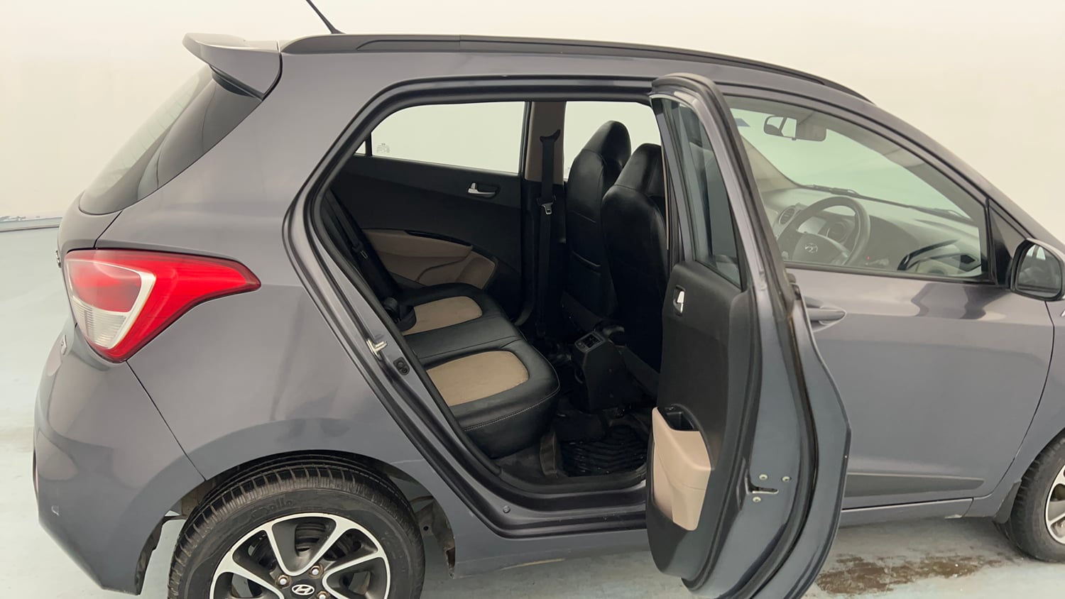Used 2019 Hyundai Grand i10 Sportz AT 1.2 Kappa VTVT Petrol Automatic interior RIGHT SIDE REAR DOOR CABIN VIEW