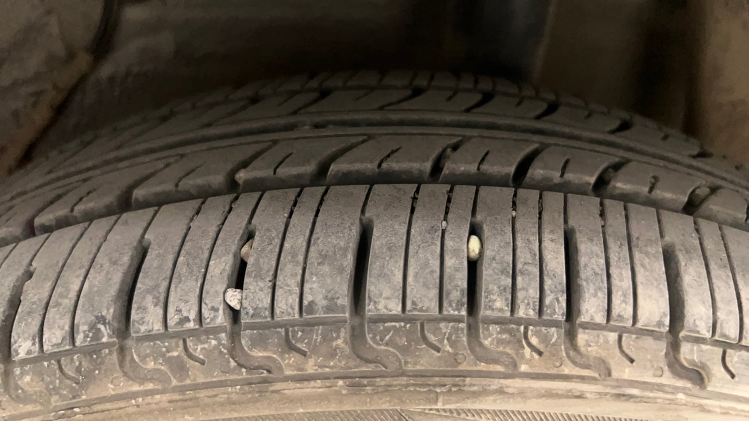 Used 2016 Maruti Suzuki Celerio ZXi AMT Petrol Automatic tyres LEFT REAR TYRE TREAD VIEW