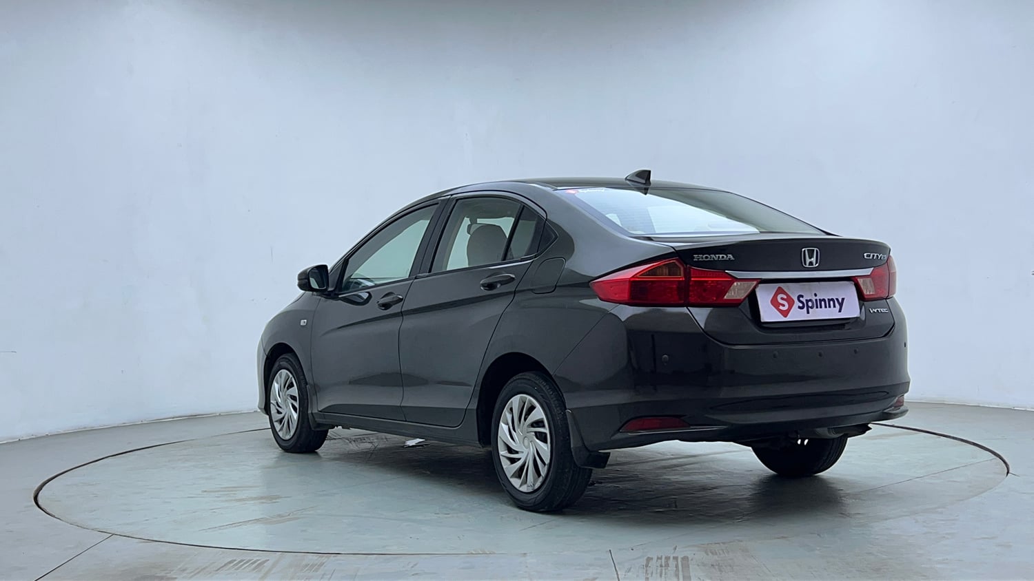 Used 2015 Honda City SV CVT Petrol Automatic exterior LEFT REAR CORNER VIEW