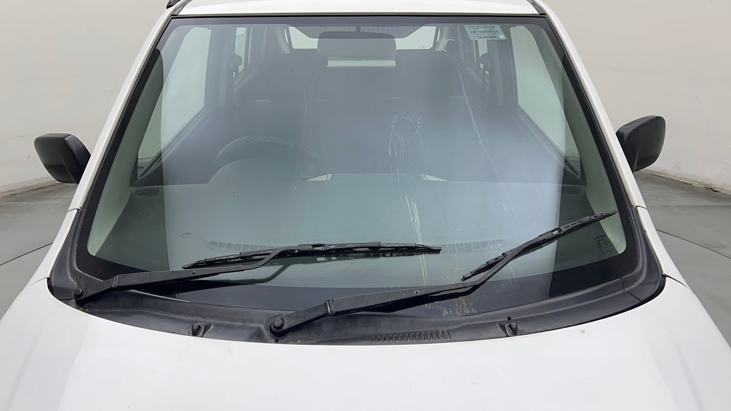 Used 2016 Maruti Suzuki Wagon R LXI Petrol Manual exterior FRONT WINDSHIELD VIEW