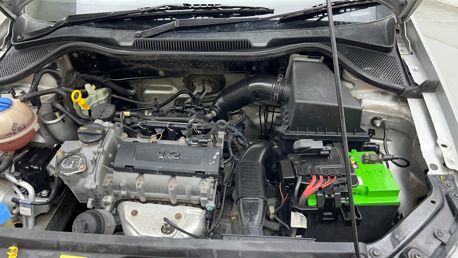 Used 2017 Volkswagen Polo Trendline 1.2L (P) Petrol Manual engine ENGINE LEFT SIDE VIEW