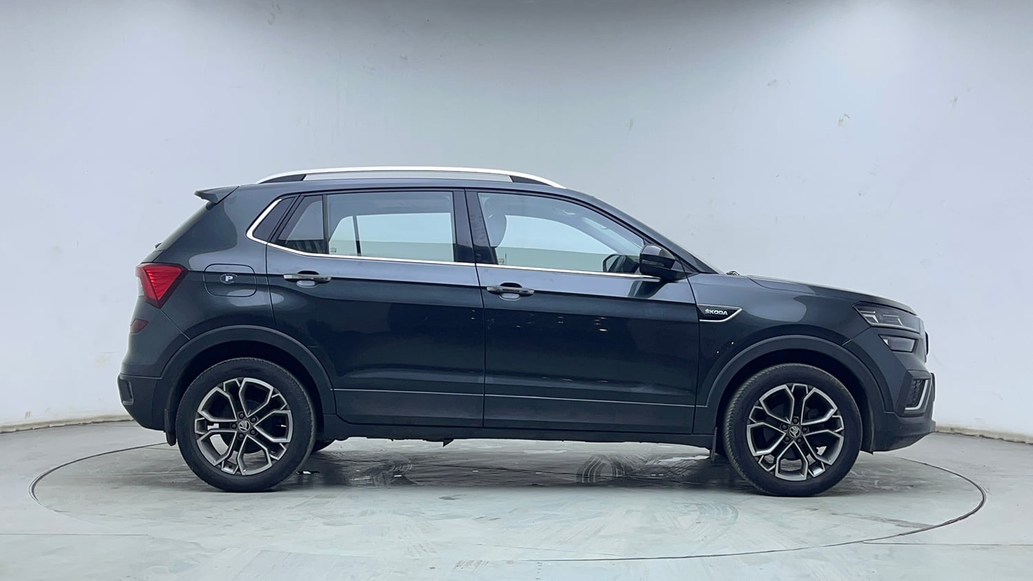 Used 2023 Skoda Kushaq Style 1.0L TSI MT Petrol Manual exterior RIGHT SIDE VIEW
