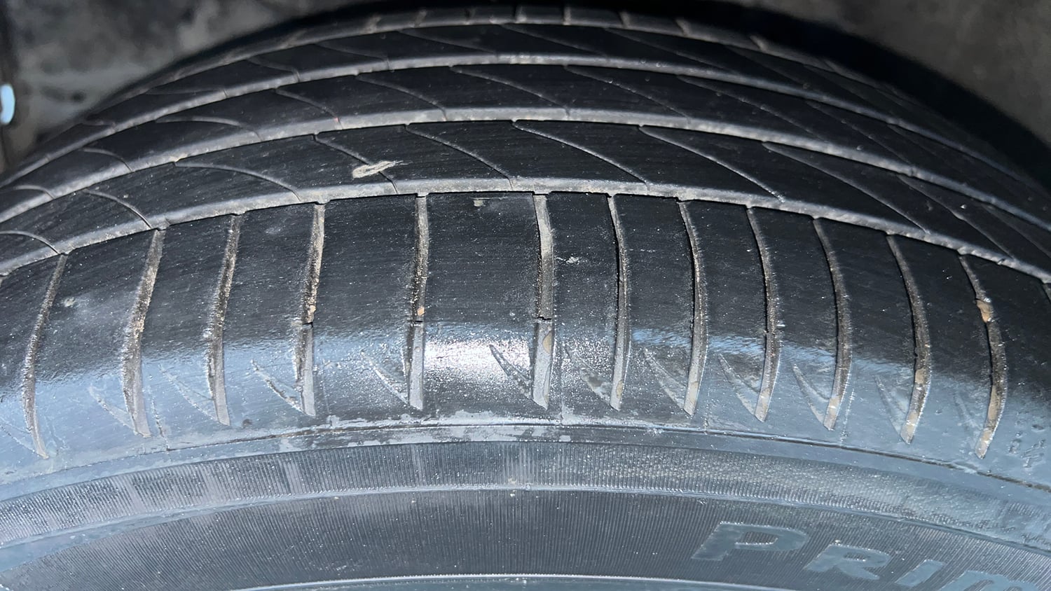Used 2016 Honda BR-V V CVT Petrol Petrol Automatic tyres LEFT FRONT TYRE TREAD VIEW
