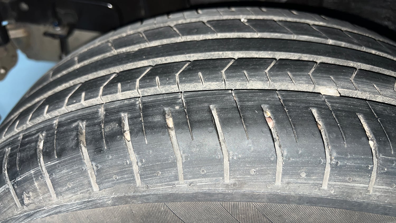 Used 2024 Hyundai Venue S 1.2 Petrol Petrol Manual tyres RIGHT REAR TYRE TREAD VIEW