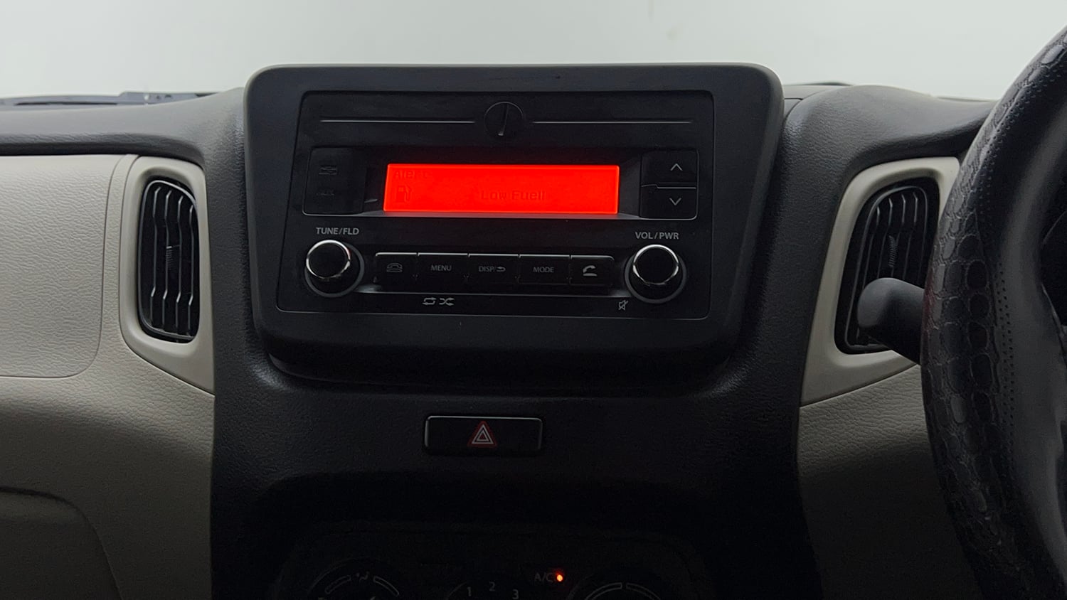 Used 2023 Maruti Suzuki Wagon R VXI 1.0 Petrol Manual top_features Integrated (in-dash) music system