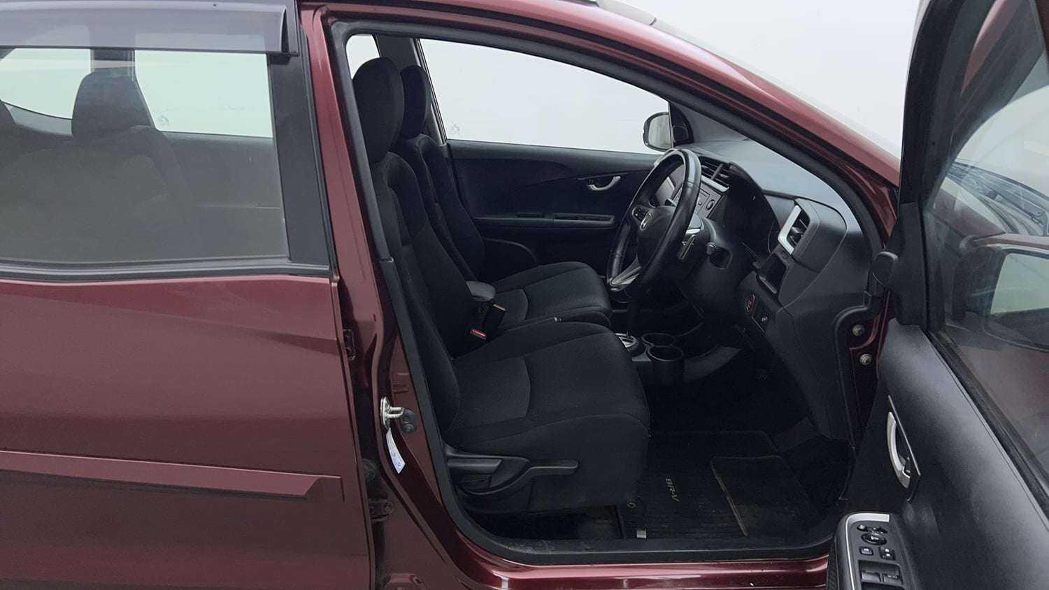 Used 2016 Honda BR-V V CVT Petrol Petrol Automatic interior RIGHT SIDE FRONT DOOR CABIN VIEW