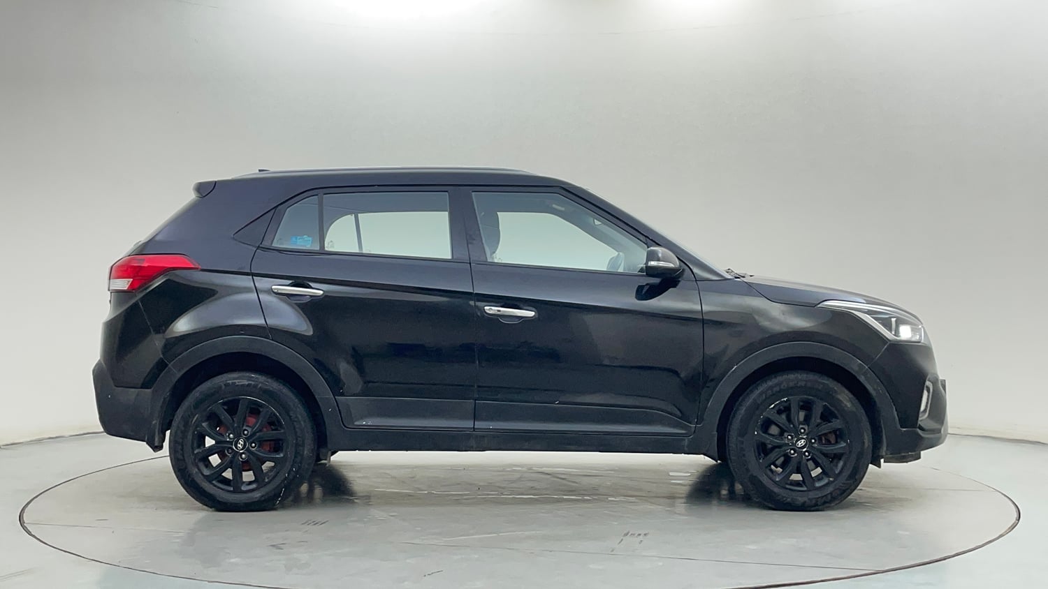 Used 2018 Hyundai Creta SX 1.6 CRDi Diesel Manual exterior RIGHT SIDE VIEW