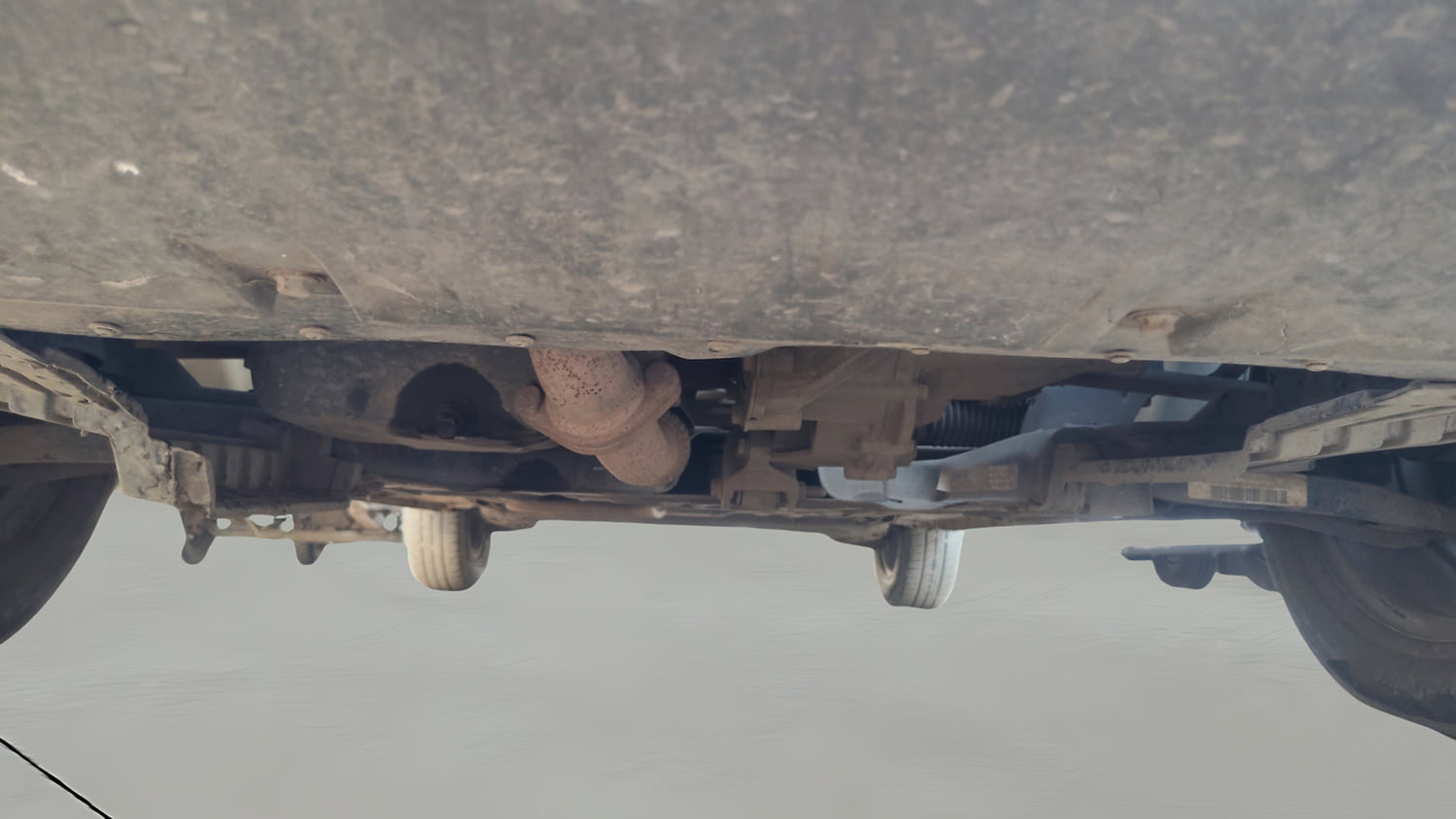 Used 2022 Tata Punch Pure MT Petrol Manual extra FRONT LEFT UNDERBODY VIEW