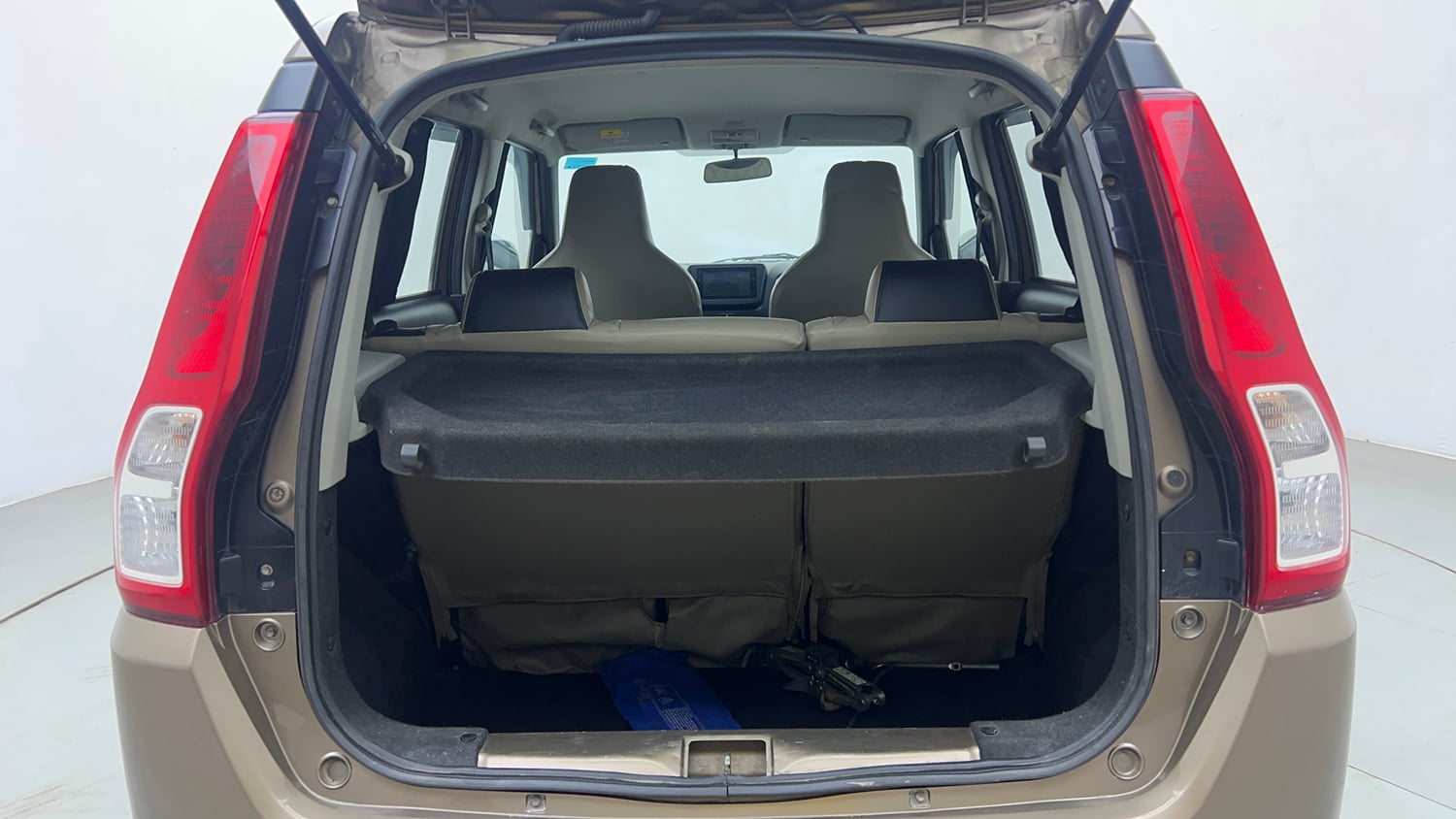 Used 2019 Maruti Suzuki Wagon R ZXi 1.2 Petrol Manual interior DICKY INSIDE VIEW