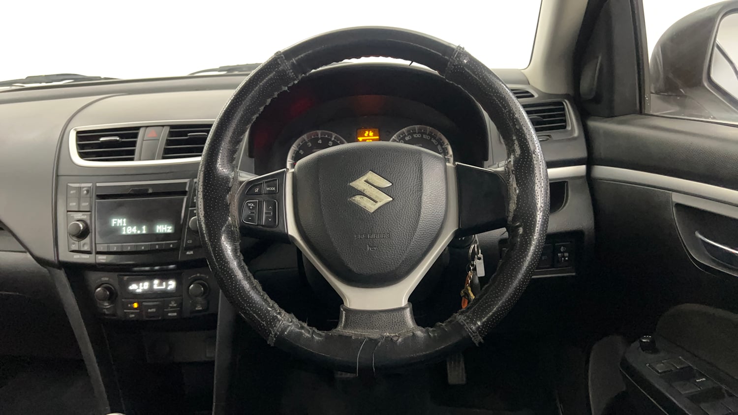 Used 2014 Maruti Suzuki Swift ZXi Petrol Manual interior STEERING VIEW
