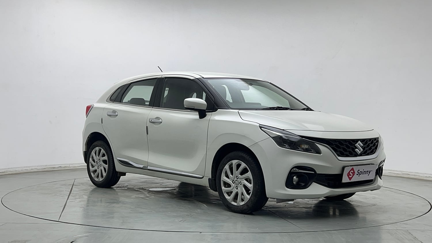 Used 2022 Maruti Suzuki Baleno Zeta Petrol Manual exterior RIGHT FRONT CORNER VIEW