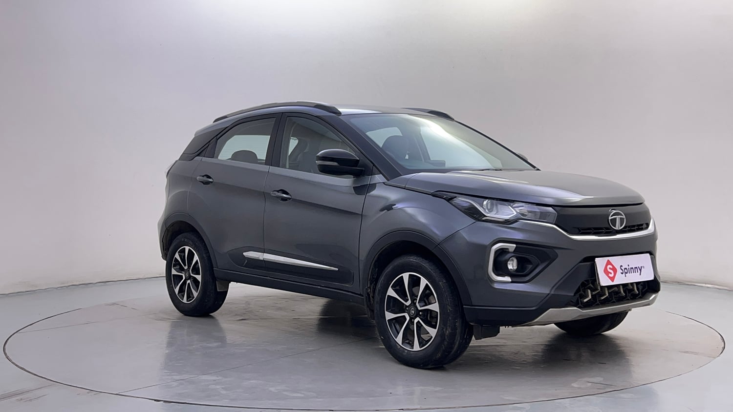 Used 2021 Tata Nexon XZA Plus Diesel Diesel Automatic exterior RIGHT FRONT CORNER VIEW