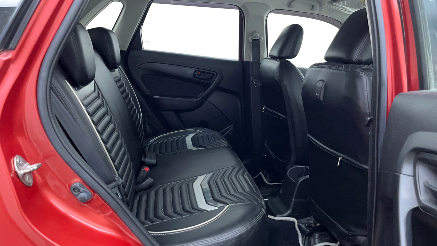Used 2019 maruti-suzuki Vitara Brezza VDi AGS Diesel Automatic interior RIGHT SIDE REAR DOOR CABIN VIEW