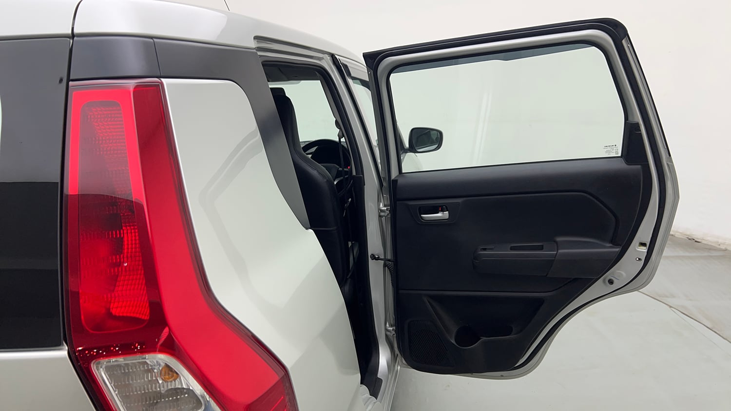 Used 2023 Maruti Suzuki Wagon R VXI 1.0 Petrol Manual interior RIGHT REAR DOOR OPEN VIEW