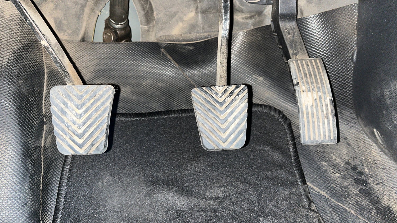 Used 2017 Hyundai Elite i20 Sportz 1.2 Petrol Manual interior PEDALS VIEW