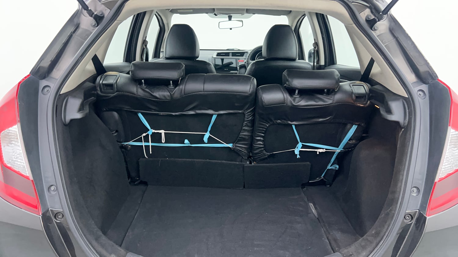 Used 2016 Honda Jazz VX Petrol Petrol Manual interior DICKY INSIDE VIEW