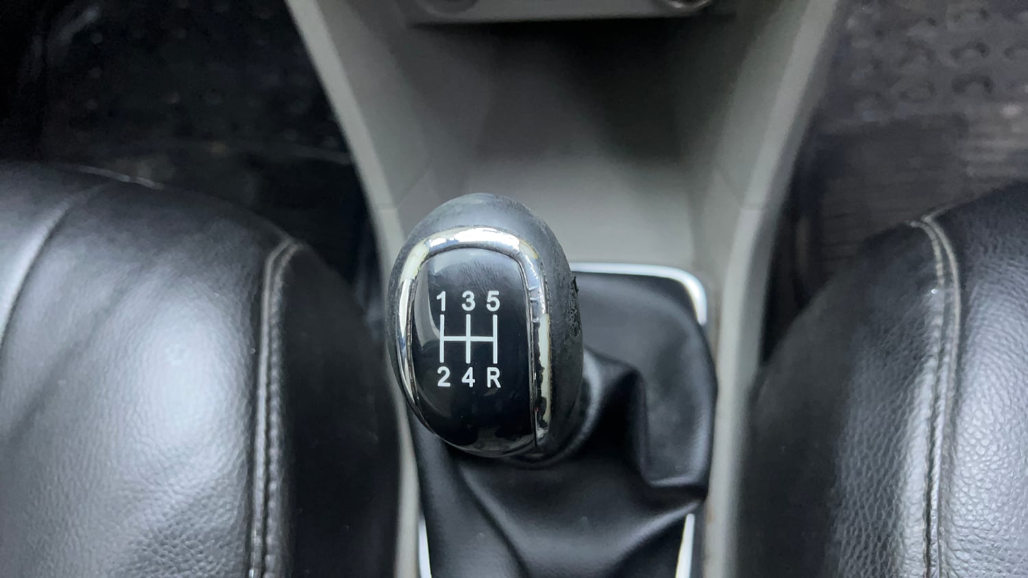 Used 2016 Tata Tiago Revotron XM Petrol Manual interior GEAR  KNOB VIEW