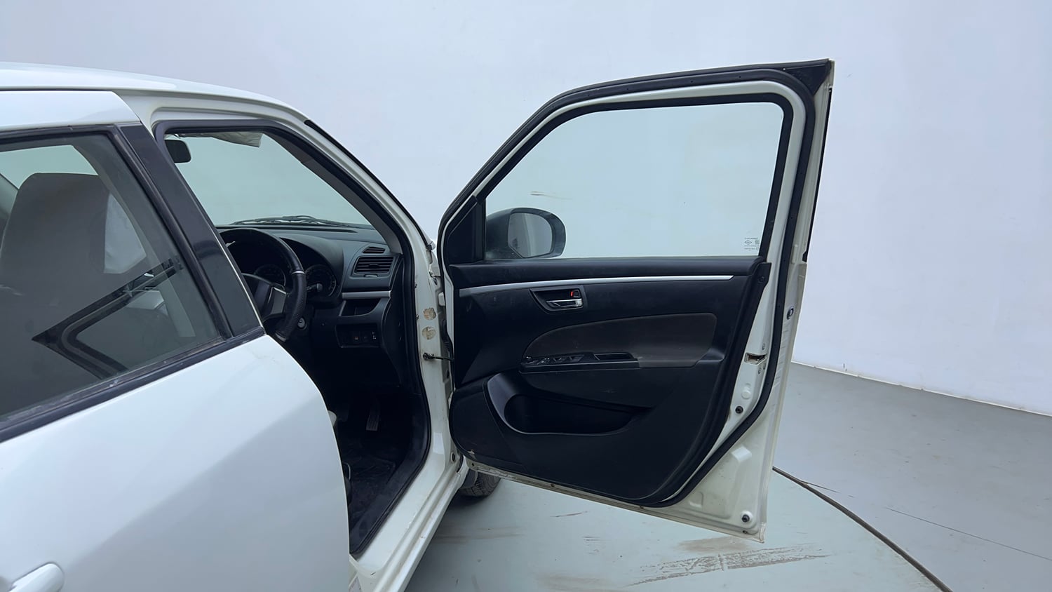 Used 2012 Maruti Suzuki Swift VXi Petrol Manual interior RIGHT FRONT DOOR OPEN VIEW