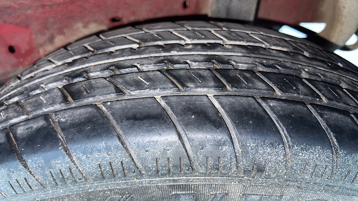 Used 2014 Maruti Suzuki Celerio LXi Petrol Manual tyres LEFT REAR TYRE TREAD VIEW
